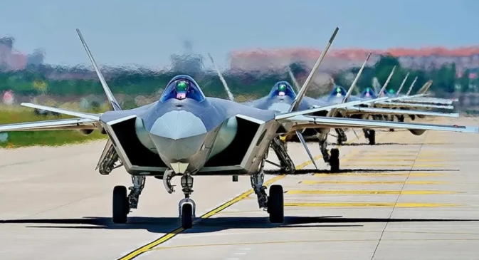  解放軍殲-20戰機群。 圖 : 翻攝自勝研國際 