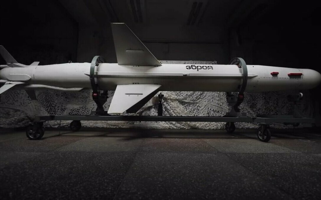 尷尬!繼俄軍蘇-30墜機中校罹難後 又傳蘇-35戰機被自家砲火擊落