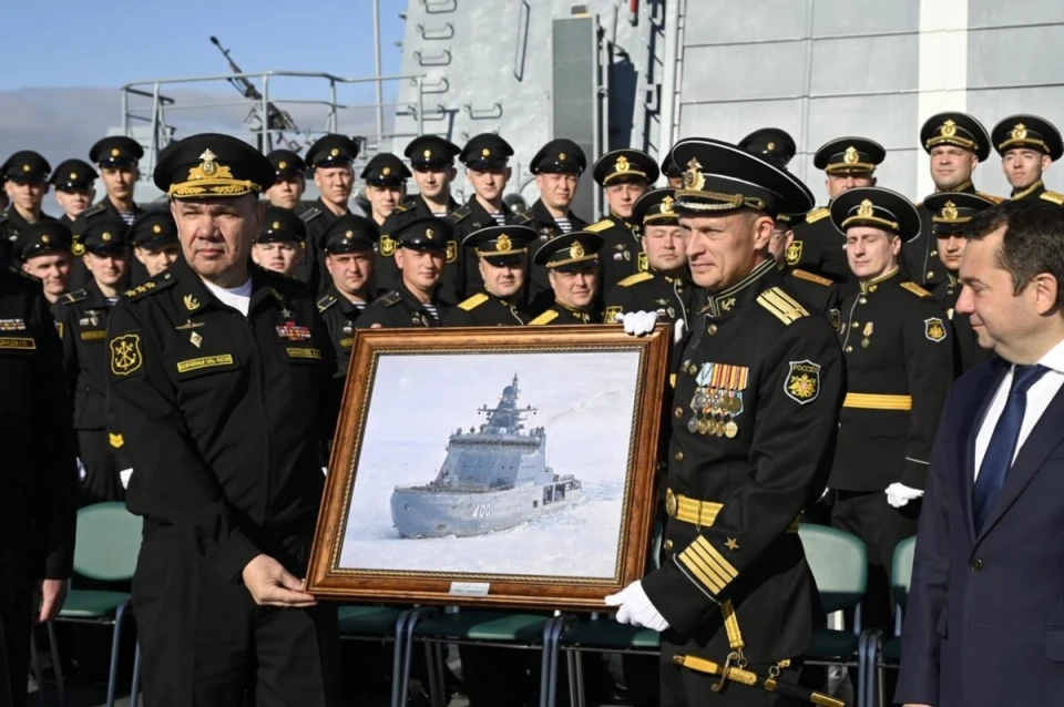  「伊萬．帕帕寧」號（舷號400）正式編入北方艦隊服役。 圖：翻攝自 騰訊網 