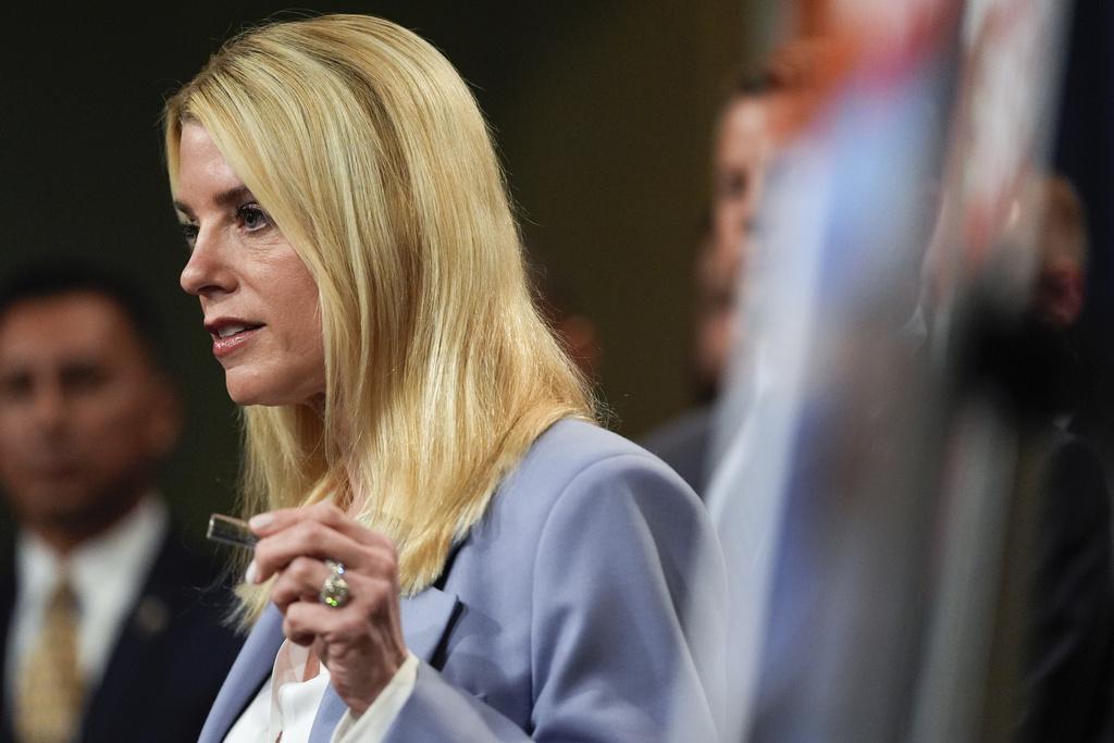 踩到阿聯酋醜聞痛點?  美副司法部長受訪爆氣開轟、卡達追討4億美元專機