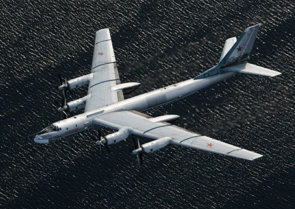 俄羅斯圖-95MS 戰略轟炸機。 圖：翻攝自 騰訊網 零度 Military 