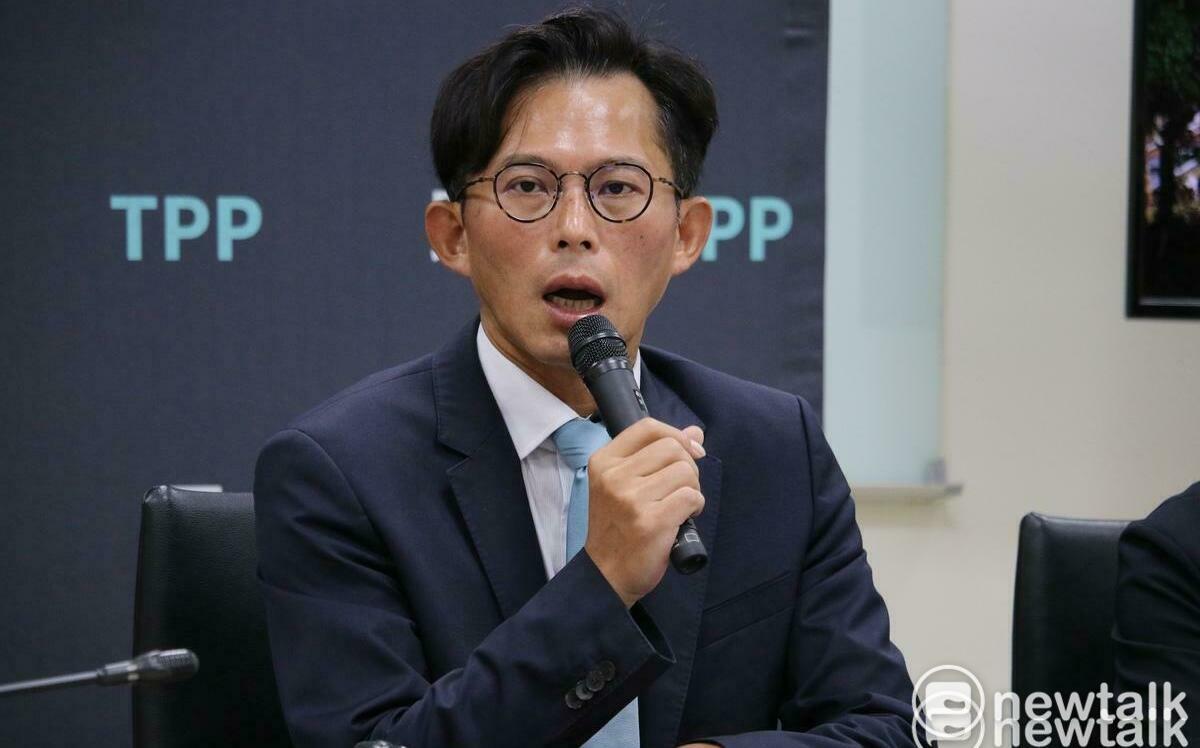 民進黨團赴監院檢舉疑規避政治獻金  黃國昌嗆：國家機器鬥爭政敵