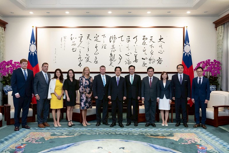  賴清德接見美國智庫「印太安全研究所」（Institute for Indo-Pacific Security, IIPS）訪問團。 圖：總統府提供 