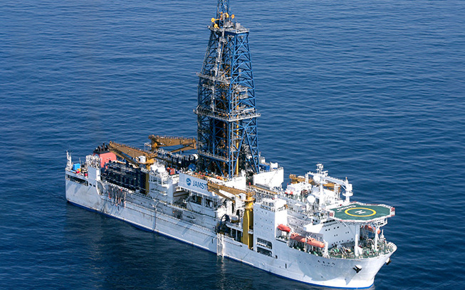 中媒譏日本從6000公尺深海取回的稀土沉積物「理論」 分析精煉價格差20倍