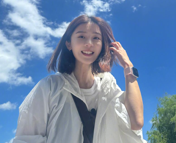  宋伊人被傳出與于朦朧的死有關，隨著輿論發酵，宋伊人出演的新戲遭到製作單位換角。 圖：翻攝自宋伊人微博 