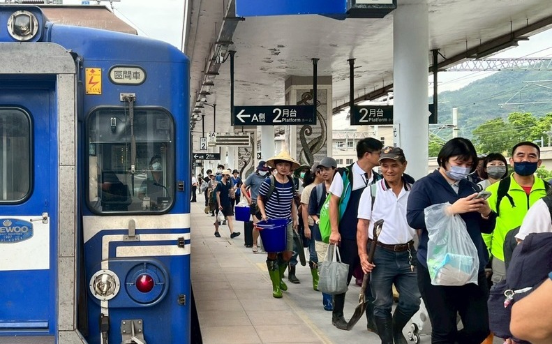 花蓮「鏟子超人」震撼韓國網友！縣長卻被點名「這行為」很奇怪