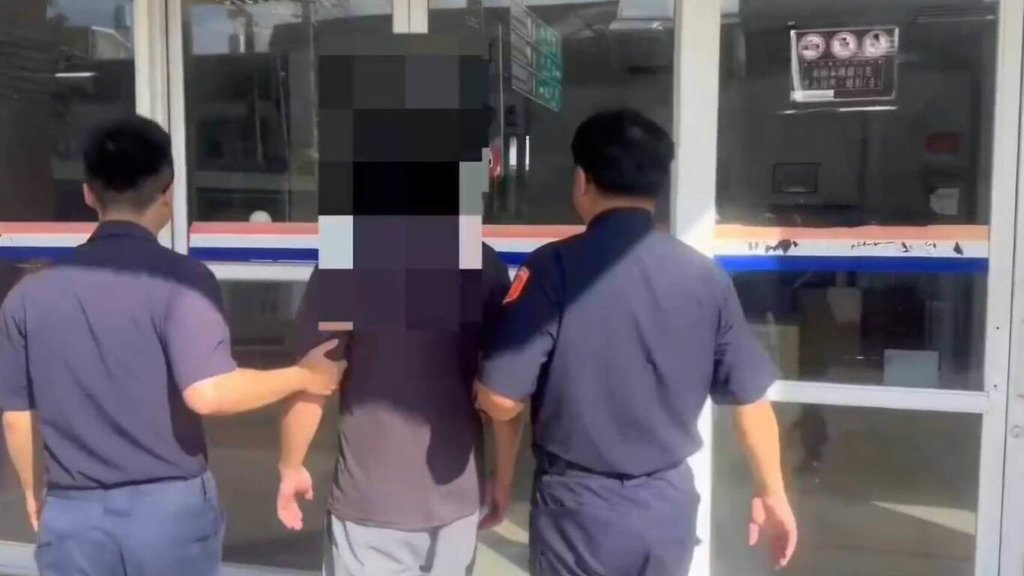 屏東男疑不滿狗吠  持利器行刺鄰居犬